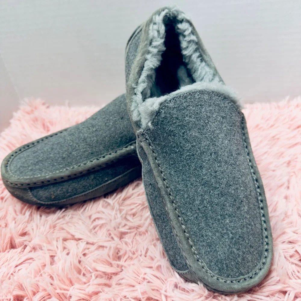 UGG Men's Ascot‎ Suede Wool Sheepskin Lined Moc Toe Gray Slippers Size 9 EUC